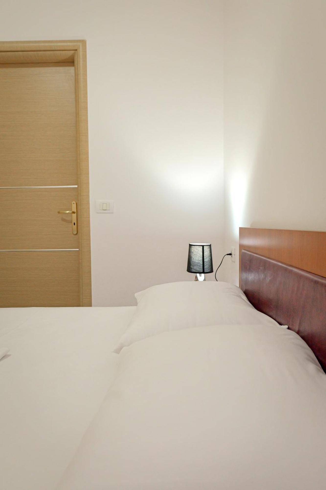 Valentina Apartment 1 Sarande Ngoại thất bức ảnh